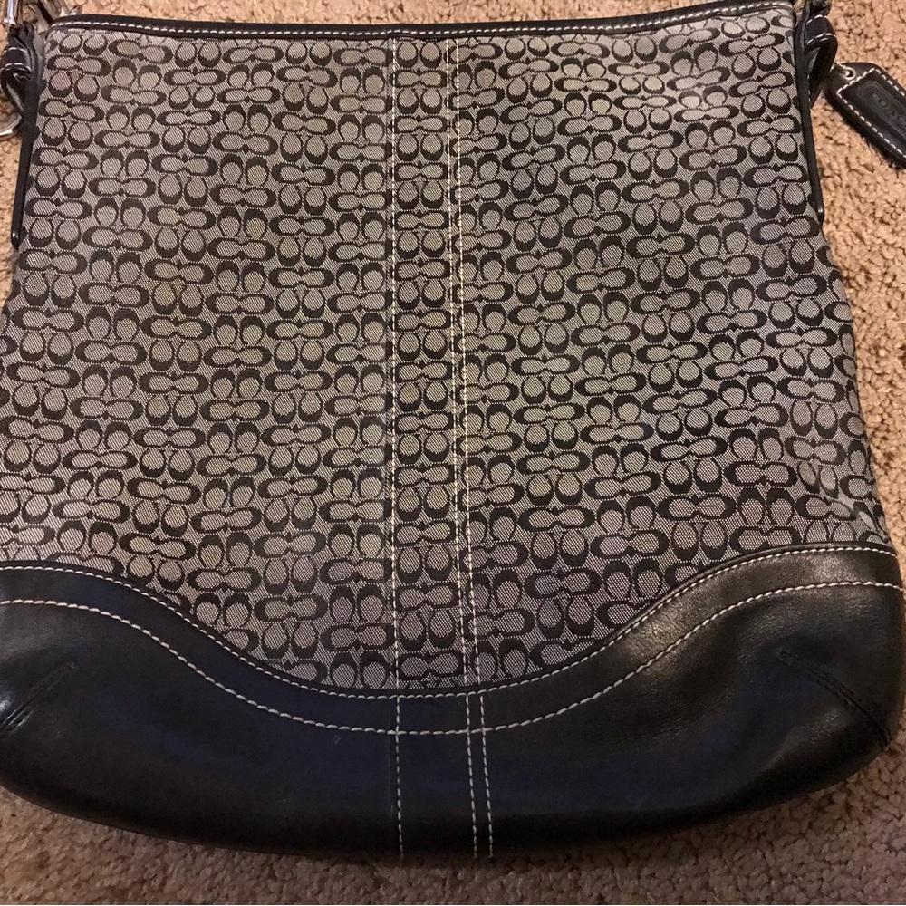 Coach Black & Gray Signature Jacquard Crossbody Shoulder Bag F10944 Vintage 2007 - Picture 4 of 6